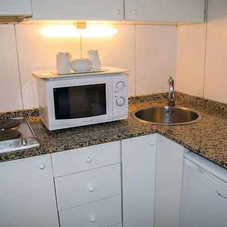 Apartamentos Descartes Barcelona Room photo