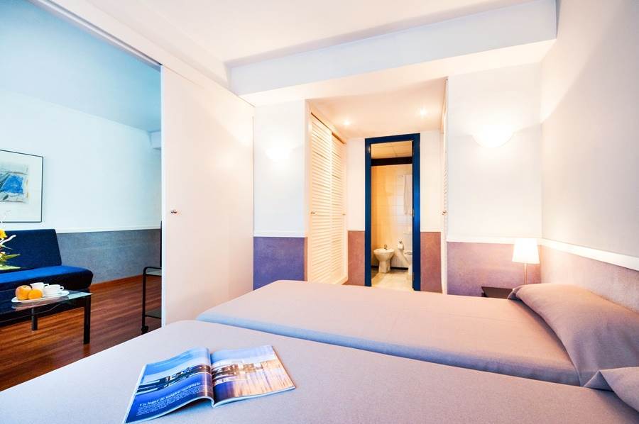 Apartamentos Descartes Barcelona Exterior photo