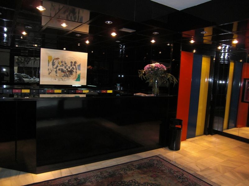 Apartamentos Descartes Barcelona Interior photo