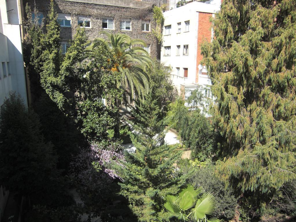 Apartamentos Descartes Barcelona Exterior photo